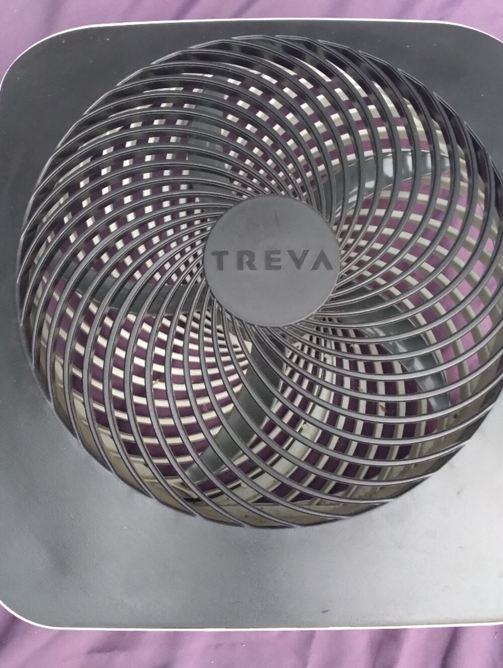 10 Inch Treva Black Compact Desktop Air Circulator Fan
